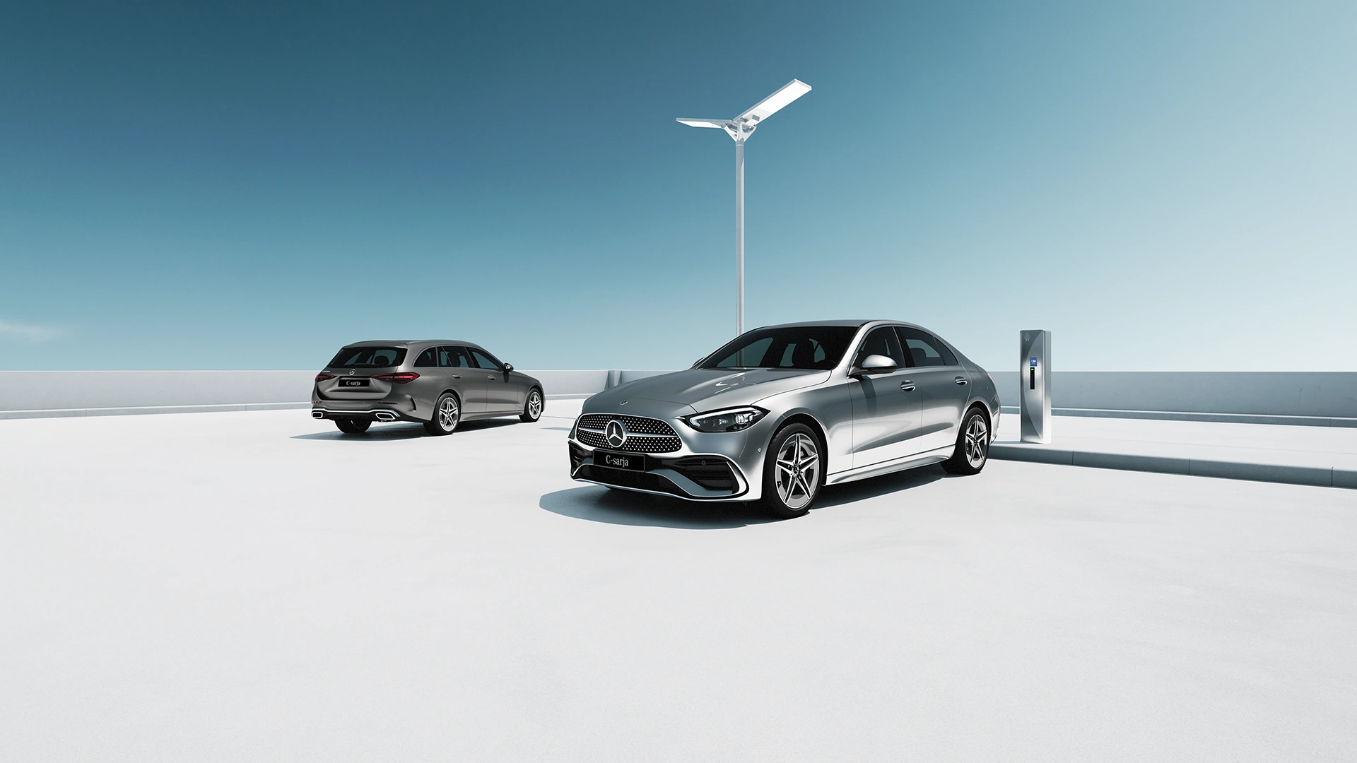 Mercedes-Benz C-sarjan sedan ja farmari mallit vierekkäin